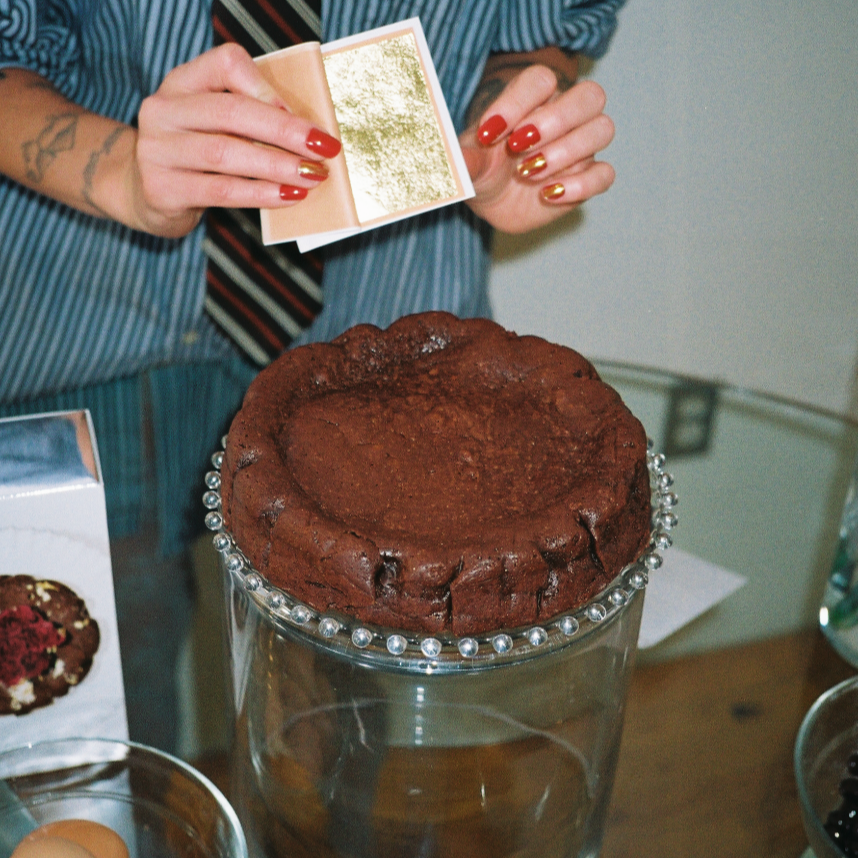 Flourless Dark Chocolate Gold Leaf Cake Kit